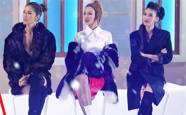 Không phải Lan Khuê, chính Hoàng Thùy mới là 'chị Đại' tại The Face 2017-10