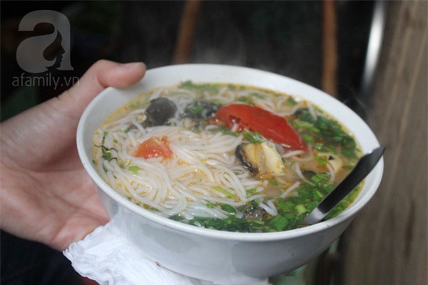 4 quán bún ốc cổ truyền hàng chục năm tuổi nếu không biết, đừng nhận là sành ăn ở Hà Nội - Ảnh 21.