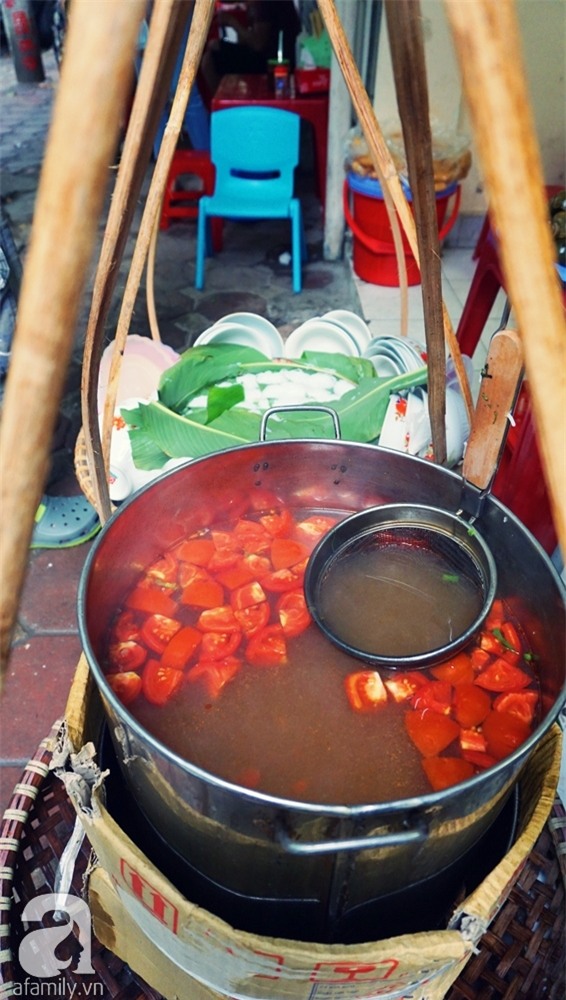 4 quán bún ốc cổ truyền hàng chục năm tuổi nếu không biết, đừng nhận là sành ăn ở Hà Nội - Ảnh 7.