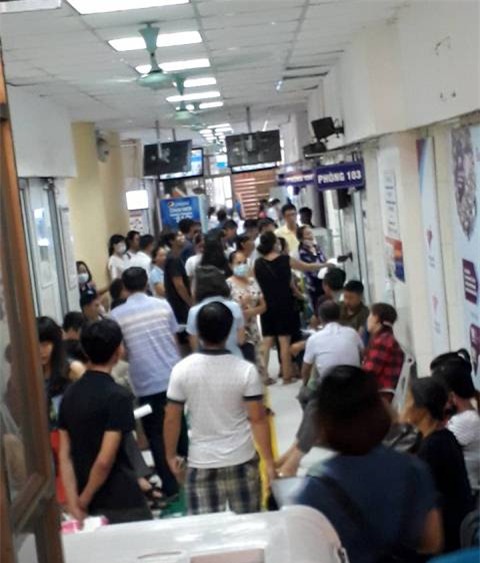 Hà Nội: Sốt xuất huyết tiếp tục gia tăng mạnh, nhiều người tự điều trị sai - Ảnh 4.