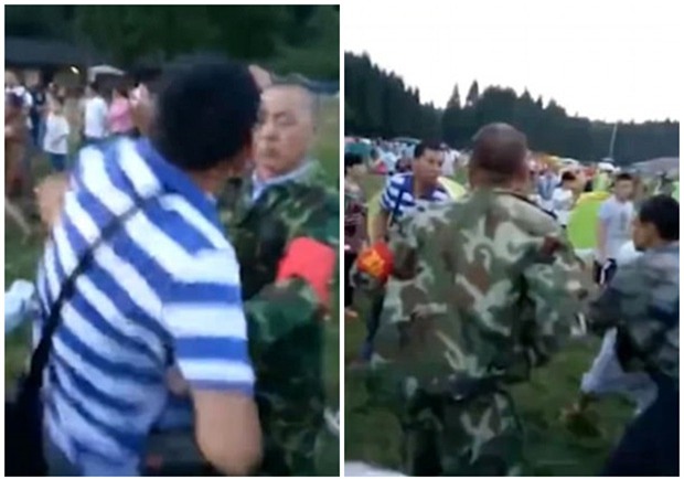 Clip: Tranh cãi vì vài đồng tiền phí, du khách bị nhân viên khu du lịch đánh bất tỉnh - Ảnh 3.