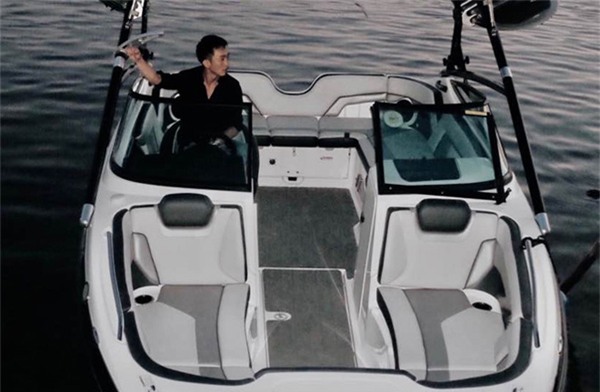 luong 5 trieu dong/thang, cuong dola dang song the nao? - 4