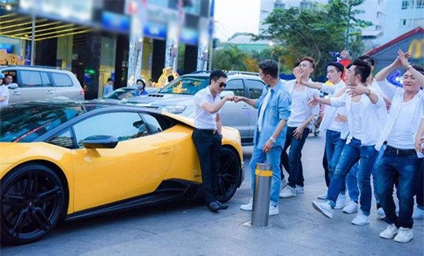 luong 5 trieu dong/thang, cuong dola dang song the nao? - 8