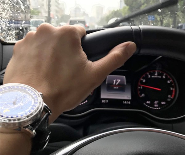 luong 5 trieu dong/thang, cuong dola dang song the nao? - 9