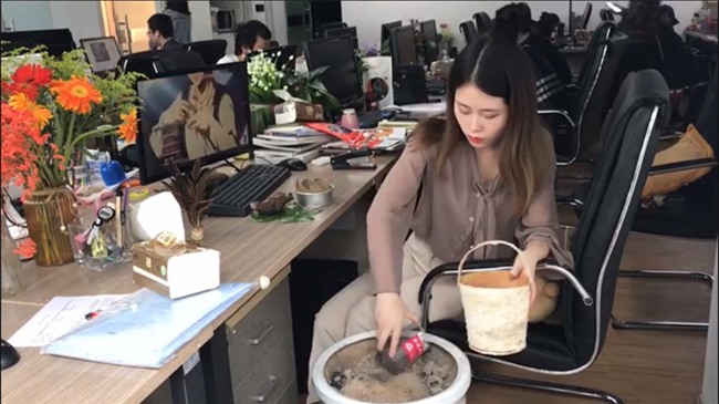 ‘Thanh an van phong’ Tieu Da kiem tien ty nho lam video hut trieu view hinh anh 1