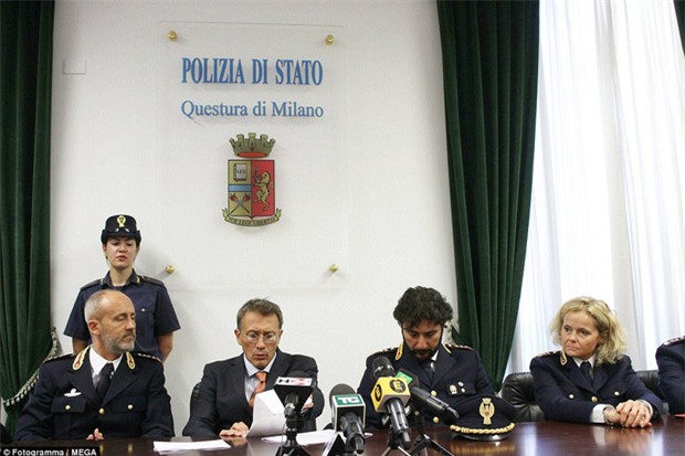 Người mẫu Anh lần đầu lên tiếng về ký ức kinh hoàng sau khi bị bắt cóc và bán đấu giá trên web đen - Ảnh 4.