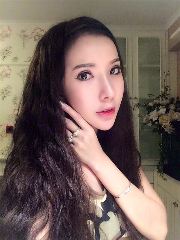 vo mong vi qua khu xau kho tin cua loat nam than, nu than thai lan hinh anh 16