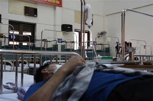 benh nhan mac sot xuat huyet o at nhap vien, benh vien bo ca hoi truong thanh lap khu dieu tri da chien - 6