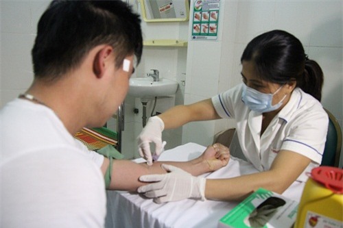 benh nhan mac sot xuat huyet o at nhap vien, benh vien bo ca hoi truong thanh lap khu dieu tri da chien - 9