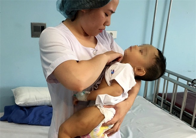 Suc khoe be trai bi bao hanh co tien trien tot hinh anh 2