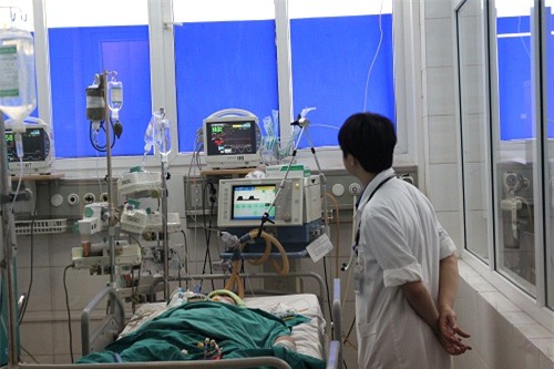 “ca van nguoi mac khong sao, ma me con lai bi sot xuat huyet hanh ha dau don the nay” - 6