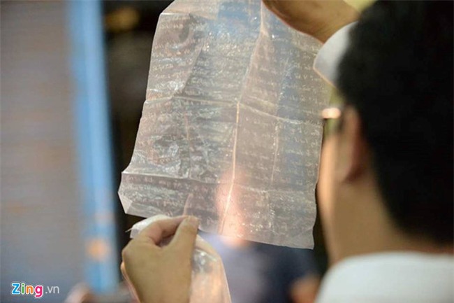 Hoa hau Phuong Nga va nhan chung bi trieu tap de lam ro la thu nylon hinh anh 1
