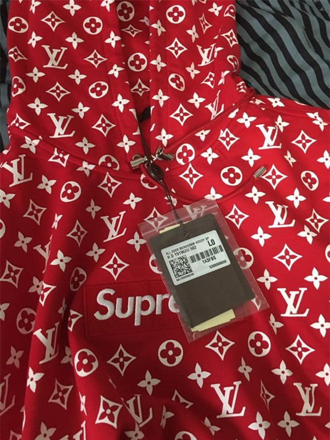 Nhung mon do gia 'tren troi' cua Supreme x Louis Vuitton hinh anh 3