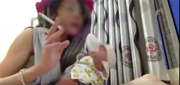 Mạnh thường quân giúp đỡ mẹ con Bella: Tôi sẽ tiếp tục hỗ trợ nếu như tách được đứa bé ra khỏi Bella - Ảnh 1.