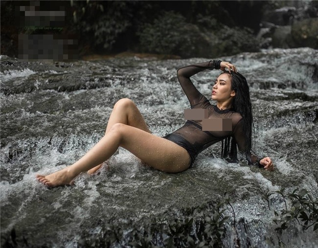 Trọn bộ ảnh nội y phản cảm của Linh Miu bị dân mạng 'ném đá vỡ đầu'-7