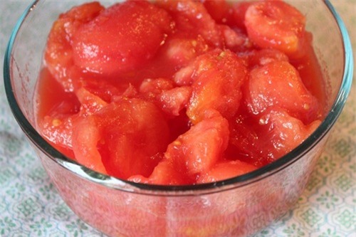 cho ca chua dong da roi cha len khap mat trong vai phut, 10 nguoi dung 9 nguoi me - 3