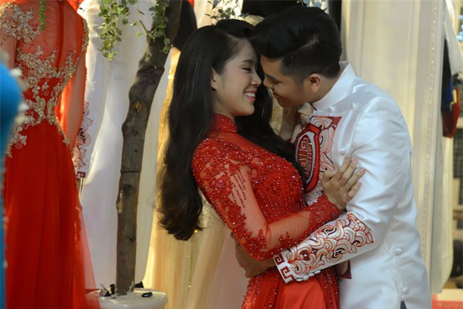 hanh trinh yeu duong nhu tieu thuyet cua le phuong va chong tre hinh anh 10