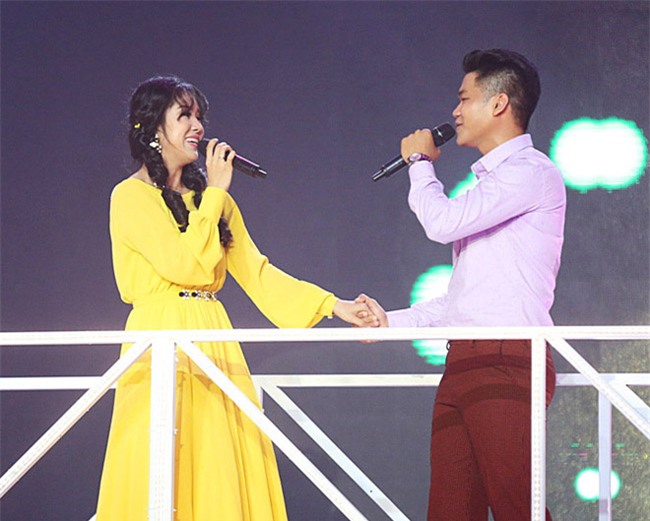 hanh trinh yeu duong nhu tieu thuyet cua le phuong va chong tre hinh anh 12