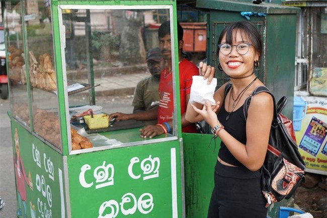 Dân mạng tranh cãi chuyện cô gái 28 bỏ nhà cửa, công việc đi khắp muôn nơi - Ảnh 9.