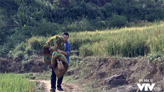'Người phán xử' tập 40: Phan Quân bị ám sát hụt, Mỹ Hạnh có thai với Lê Thành-5