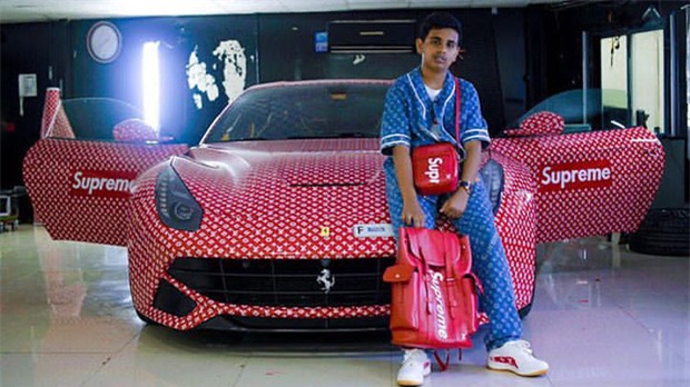 Cuộc sống toàn hàng hiệu, siêu xe, thú cưng đặc biệt và làm bạn với người nổi tiếng của cậu ấm Dubai 15 tuổi-1