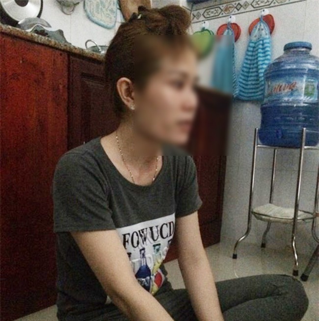 tran tinh cua me de be trai bi bo roi o tu du: "em khong bo roi con, van nghi con duoc nguoi tot nuoi" - 2