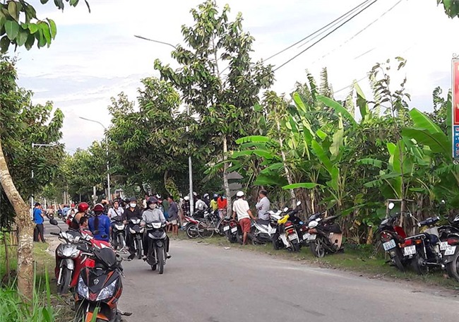 loi khai lanh nguoi cua nghi pham giet vo roi ra truoc cua ngoi khoc nuc no - 2