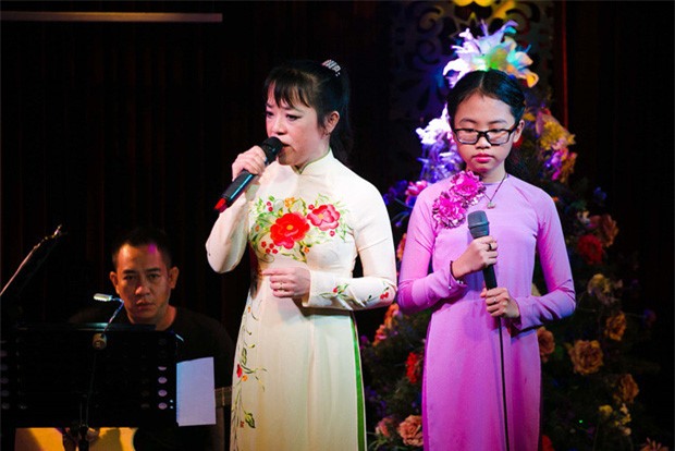 Phuong My Chi: 'Em ton thuong khi bi mang vo dao duc, mat day' hinh anh 1