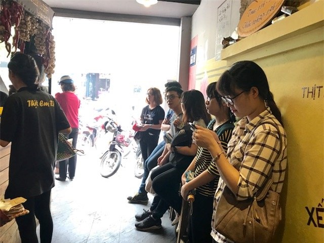 thịt xiên nướng, món ăn vỉa hè, món ăn vặt, quán ăn lạ, quán ăn ngon, món ngon, quán ăn ngon hà nội, ẩm thực hà nội, món ngon vỉa hè, ăn vặt Hà Nội, quán ăn ngon, quán ăn lạ