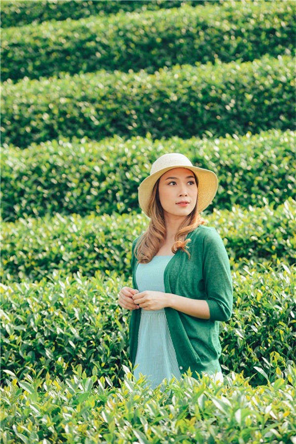 Chia sẻ về MV Điều Tuyệt Vời,&nbsp;Mỹ&nbsp;Tâm&nbsp;cho biết: “Mỗi người trong chúng ta đều là một cá thể đặc biệt. Chỉ cần biết hài lòng với cuộc sống, luôn giúp đỡ những người xung quanh, nụ cười sẽ luôn hiện hữu trên môi.” - Tin sao Viet - Tin tuc sao Viet - Scandal sao Viet - Tin tuc cua Sao - Tin cua Sao