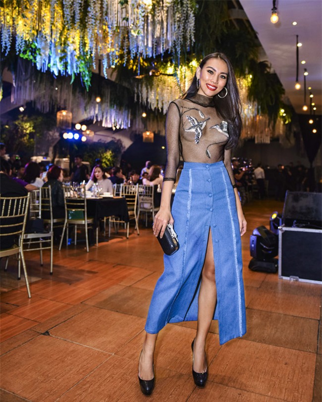 sieu mau dieu huyen gay soc voi ao luoi xuyen thau khien ca ngoc trinh "do van" - 2