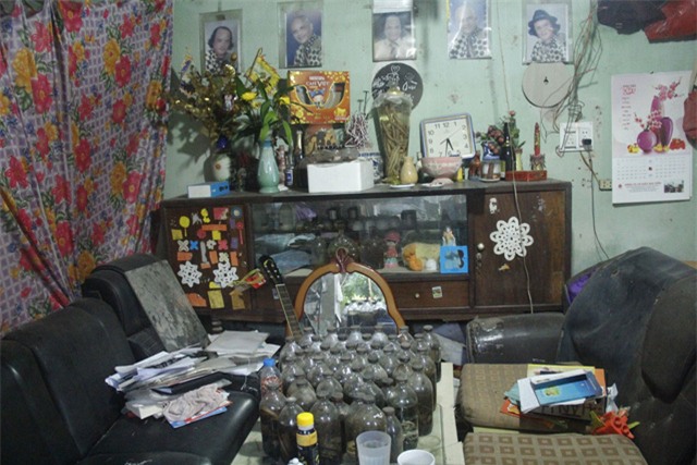 nguoi dan ong co 16 vo nhung cuoi cung van co don, tu lap ban tho cho chinh minh - 4