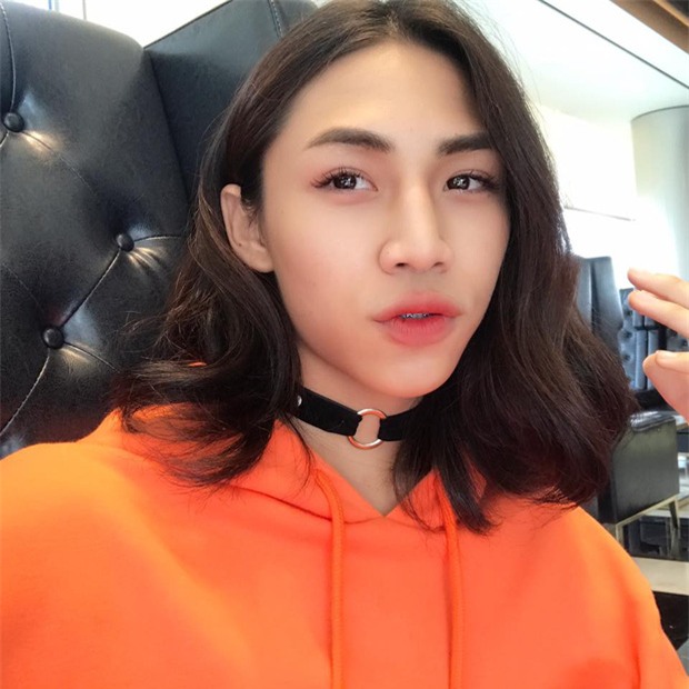 Không muốn đi một mình, anh chàng rủ bạn trai đồng tính sang Hàn Quốc để trùng tu nhan sắc - Ảnh 6.