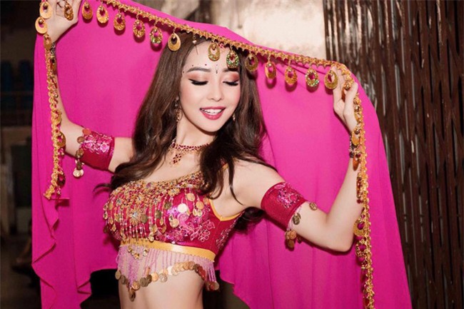 Jennifer Phạm - hoa hậu 3 con vẫn khiến đàn ông mê đắm - Ảnh 4.
