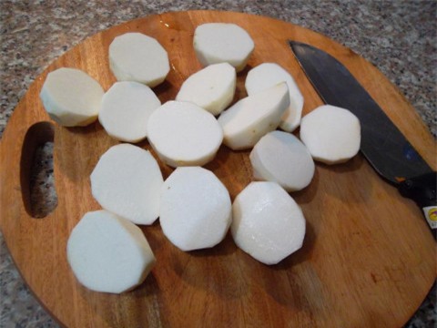 Hướng dẫn làm canh cua khoai sọ rau rút hấp dẫn ngày nắng nóng-3