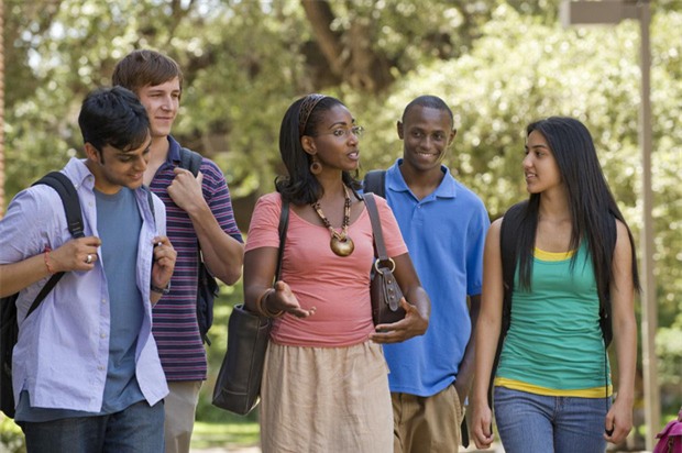 7 điều không ai mách du học sinh trước khi sang Mỹ - Ảnh 2.