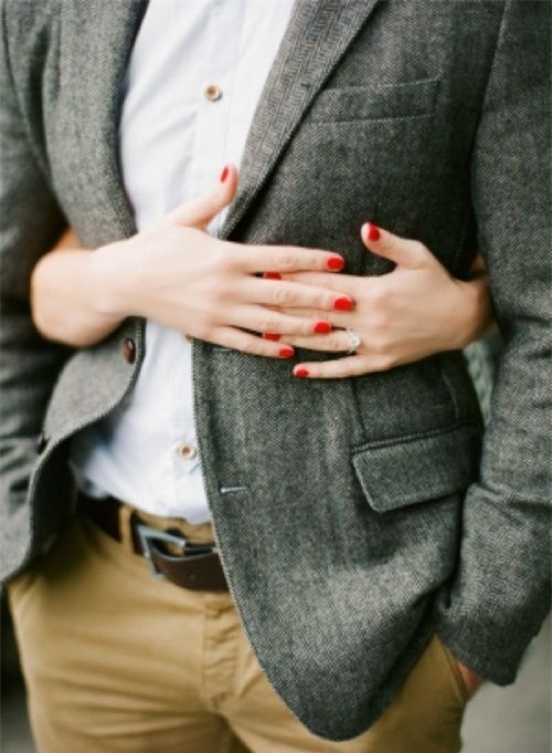 dem dau la vo chong, anh dien thoai xin loi nguoi tinh cu roi moi tan hon - 1