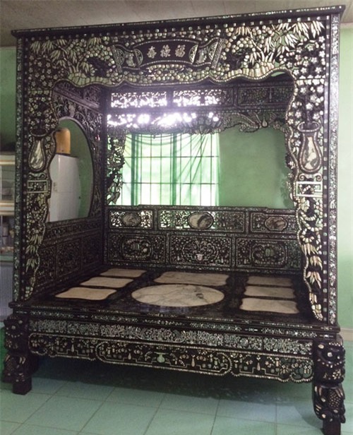 chơi ngông, đại gia Việt, nuôi thú dữ, lăng mộ, Dũng lò vôi, cây cảnh, dát vàng