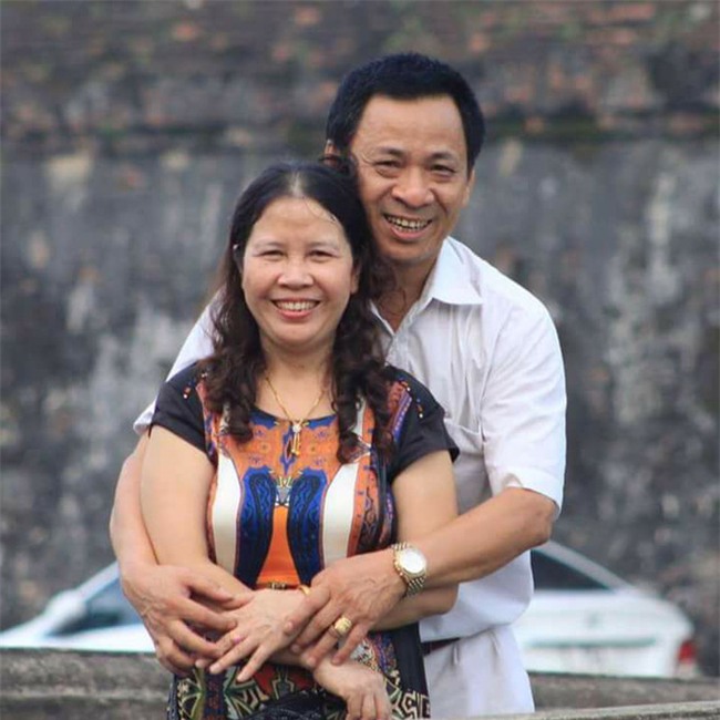 Chuyện người chồng U60 khóc nấc một mình, ngày đêm săn sóc bà vợ mắc nan y - Ảnh 2.