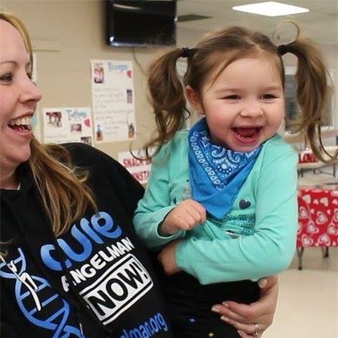 Con gái mỗi tối ngủ chỉ 1 tiếng rưỡi, bố mẹ linh cảm chuyện chẳng lành cho đến khi phát hiện con mắc bệnh hiếm - Ảnh 2.