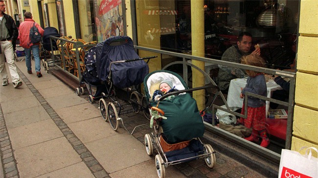 Tìm hiểu căn nguyên của những phương pháp nuôi dạy con lạ đời trên thế giới - Ảnh 2.