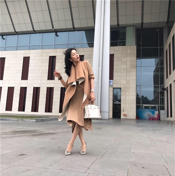 Đây là chiếc túi&nbsp;được làm bằng da cá sấu bạch tạng có giá 2,5 tỷ đồng từng gây 