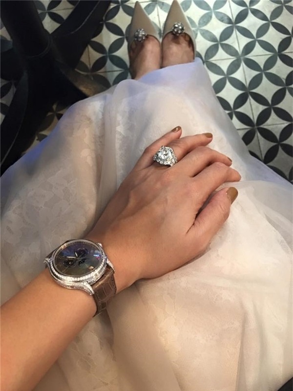 Lệ Quyên từ tuổi thơ nghèo khó đến đại gia ngầm ít ai biết của showbiz Việt - Tin sao Viet - Tin tuc sao Viet - Scandal sao Viet - Tin tuc cua Sao - Tin cua Sao