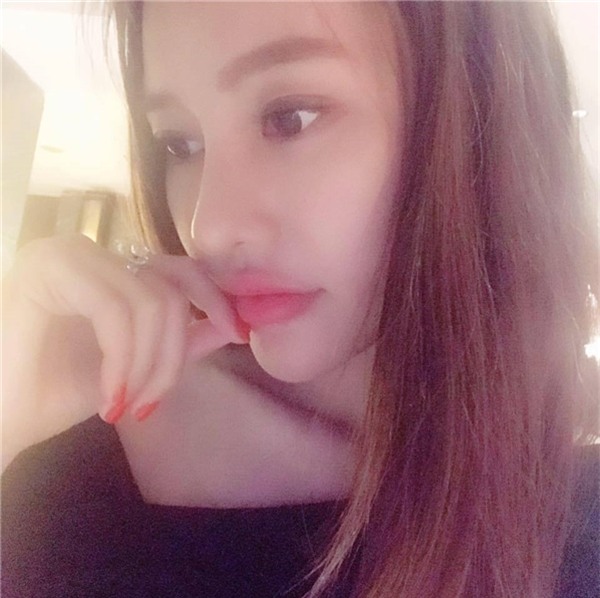 Tuy nhiên, khi liên hệ với Linh Chi để hỏi thực hư chuyện như thế nào thì không nhận được câu trả lời.  - Tin sao Viet - Tin tuc sao Viet - Scandal sao Viet - Tin tuc cua Sao - Tin cua Sao