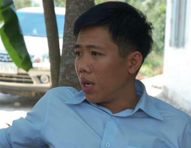 gap tai xe duoc phong “hotboy tien le” khi qua tram thu phi cai lay hinh anh 2