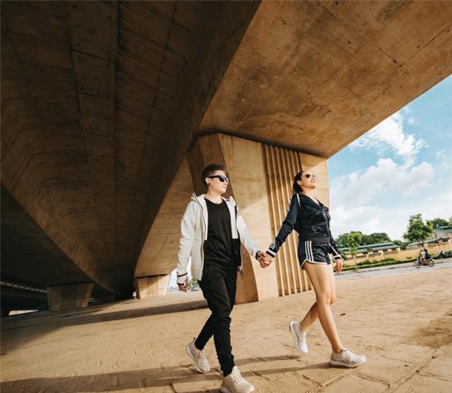 MC Ngọc Trang khoe ảnh cưới với người yêu đồng giới kém 8 tuổi-9