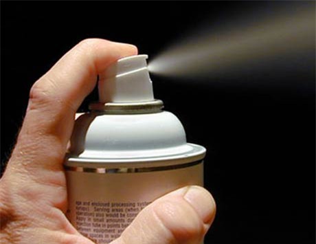 Sử dụng thuốc chống muỗi, côn trùng: Dùng sai, rước độc vào người - Ảnh 1.