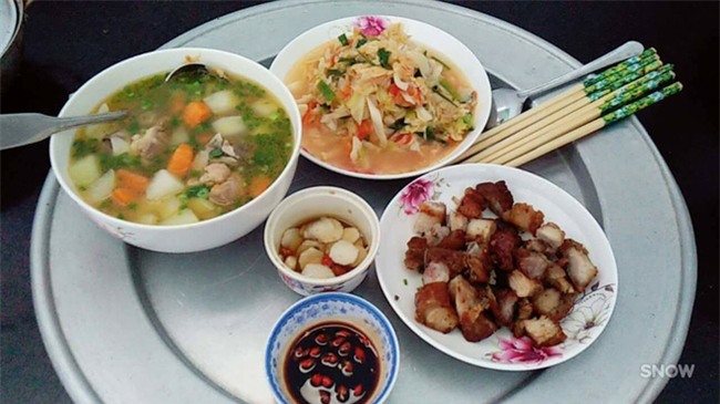 Cô nàng nhờ tư vấn nấu cơm 30k/bữa cho hai vợ chồng, chị em hồ hởi giới thiệu bao nhiêu là món ngon giá rẻ - Ảnh 11.