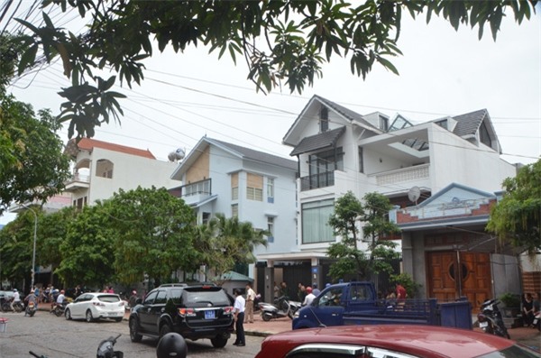 quang ninh: bang hoang phat hien 2 chi em ruot chet tai nha rieng hinh anh 2