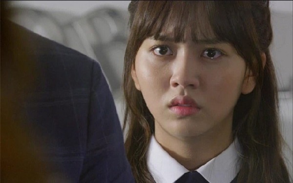 Choáng váng vì bị đồng nghiệp ghen tuông chơi cho một vố đau điếng - Ảnh 2.